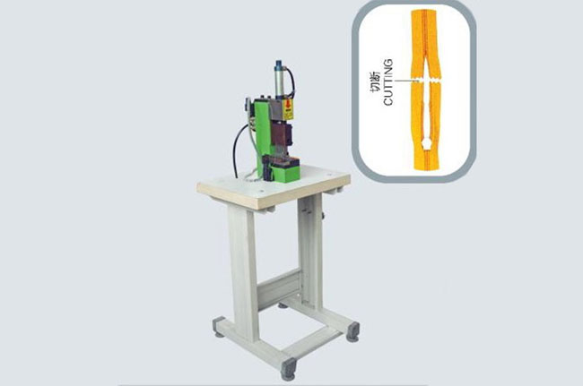 Semi-auto Zigzag Zipper Cutting Machine (TYM-212I)